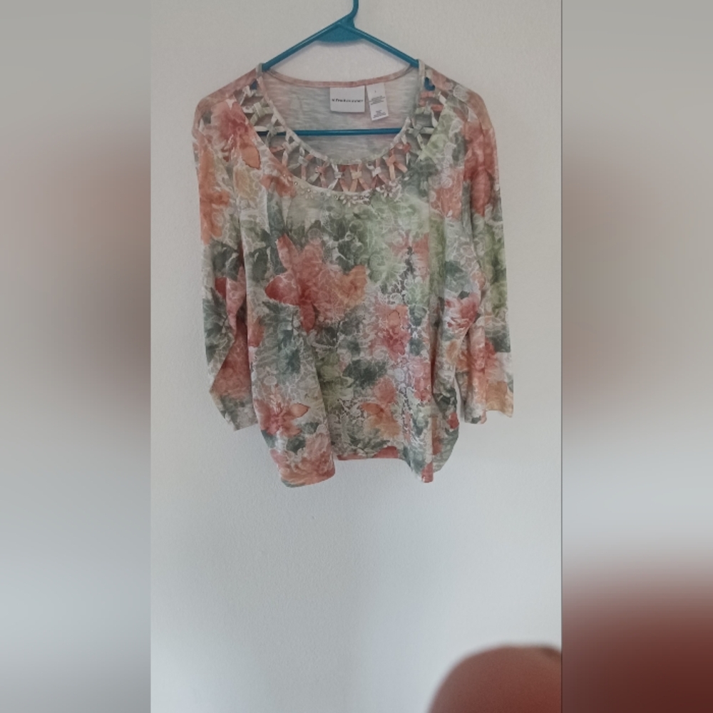 Alfred Dunner Lg  Floral Top